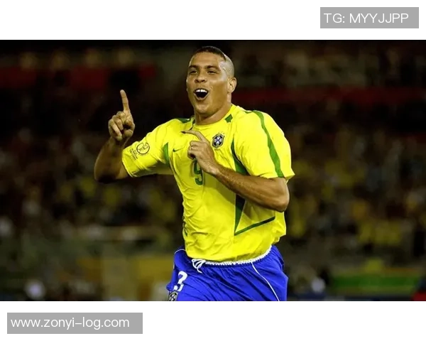 左撇子足球明星的非凡之路：从天赋到传奇成就的成长历程