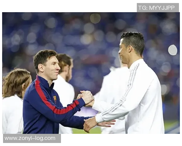 足球巨星巅峰期解析：从梅西C罗到贝利马拉多纳的传奇时光